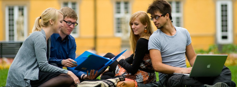 Students with laptop